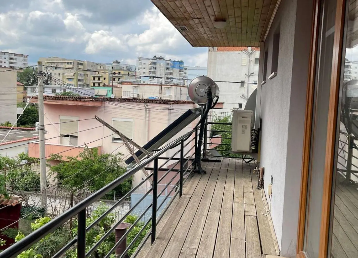 Kalpazo Tirana Vila 313 Albanië
